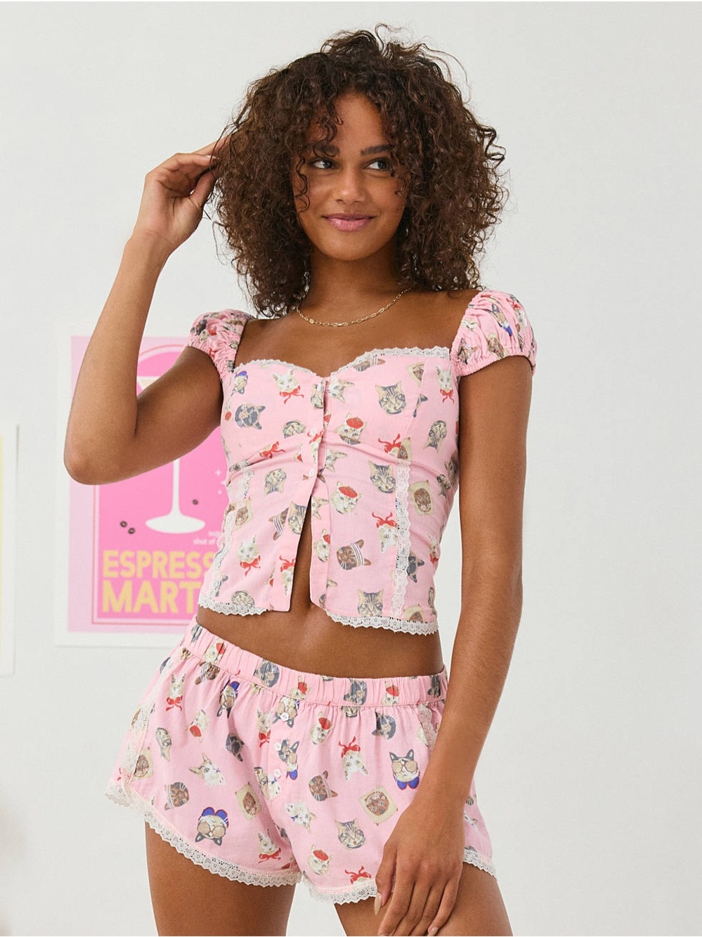 Out From Under nwt size large Pillow Pretty Lace Trim Cropped Corset Top Cat